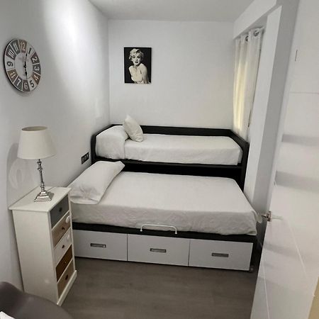 Nuevo!! Apartamento Lujo&Confort. Parking Севілья Екстер'єр фото