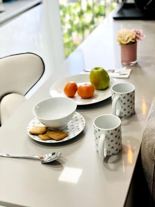 Nuevo!! Apartamento Lujo&Confort. Parking Севілья Екстер'єр фото